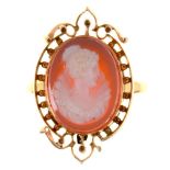 A SHELL CAMEO RING IN GOLD, UNMARKED, 5G, SIZE M++GOOD CONDITION