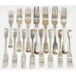MISCELLANEOUS SILVER FORKS, FIDDLE PATTERN, GEORGE III AND LATER, 26OZS 10DWTS++GOOD CONDITION