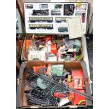 MODEL RAILWAYS, INCLUDING A HORNBY BOXED ELECTRIC TRAIN SET AND MISCELLANEOUS OTHER TRACK AND