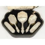 A VICTORIAN FIVE PIECE SILVER DRESSING SET, IN PLUSH LINED CASE, LONDON 1856++CASE WORN AND DETACHED