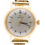 AN OMEGA GOLD LADY'S WRISTWATCH, 21 MM DIAM, ON A GOLD PLATED FLEXIBLE BRACELET++WATCH RUNNING.