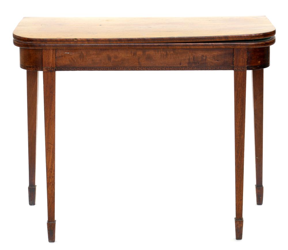 A VICTORIAN INLAID MAHOGANY CARD TABLE WITH SQUARE TAPERING LEGS, 72CM H X 89CM W