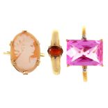 A CHEQUERBOARD CUT PINK SAPPHIRE AND DIAMOND RING IN 9CT GOLD, SIZE V, A GARNET RING IN 9CT GOLD,