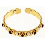 AN ITALIAN CABOCHON RUBY, EMERALD AND SAPPHIRE BRACELET, SIGNED APIESSE, IN GOLD MARKED 750, 34.