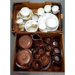 MISCELLANEOUS CERAMICS, INCLUDING WEDGWOOD PENNINE TEA AND DINNER WARE, ETC