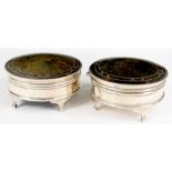 TWO GEORGE V SILVER INLAID TORTOISESHELL INSET SILVER TRINKET BOXES, 10 CM DIAM, BIRMINGHAM 1920 AND