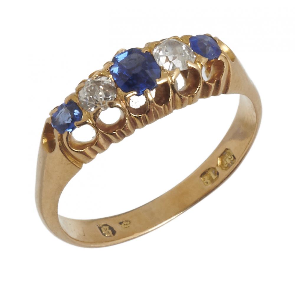 A VICTORIAN SAPPHIRE AND OLD CUT DIAMOND RING in 18ct gold, Birmingham 1873, 3.5g, size O++In good