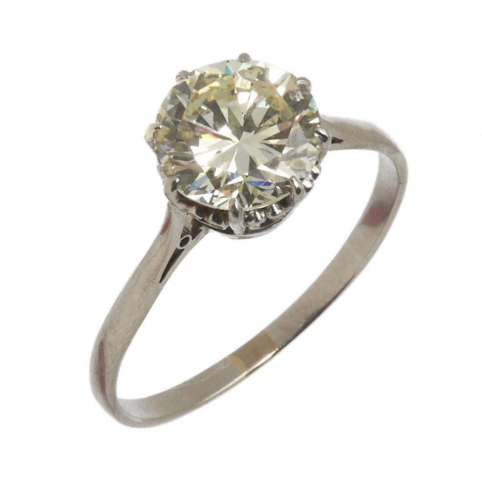 A DIAMOND SOLITAIRE RING the claw-set brilliant cut diamond approx 2 ct, M colour, VVS clarity, in