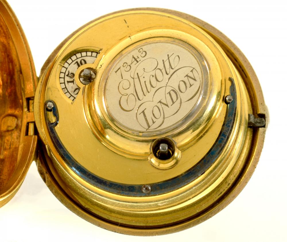 AN ENGLISH SILVER PAIR CASED CYLINDER WATCH [JOHN] ELLICOTT LONDON, 7343 with enamel dial, gold - Image 2 of 2