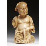 A CHINESE FINELY CARVED SOAPSTONE FIGURE OF LI TIEGUAI, 17TH/18TH C seated half length, his left