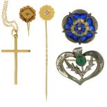 A VICTORIAN DIAMOND STICK PIN, IN GOLD MARKED 15CT, A SIMILAR EARRING, A 9CT GOLD CROSS ON GOLD