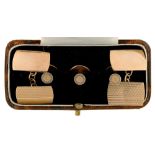 A PAIR OF GOLD CUFFLINKS, MARKED 9CT AND A SET OF 9CT GOLD DRESS STUDS, CASED++LIGHT WEAR CONSISTENT