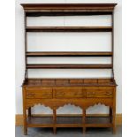 A GEORGE III OAK DRESSER AND RACK, 201CM H; 148 X 4CM