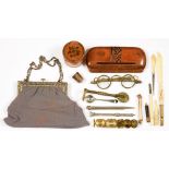 MISCELLANEOUS ITEMS, INCLUDING A BRASS PASTRY CRIMPER, A VICTORIAN BRASS SOVEREIGN BALANCE, SILVER
