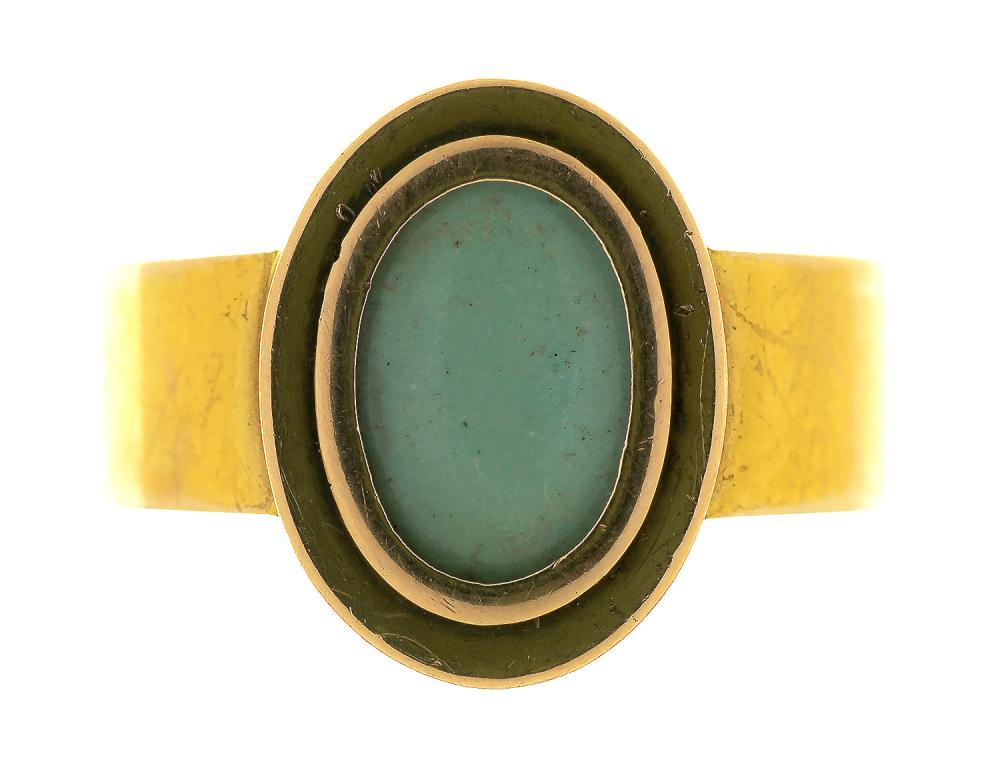 A CLOSED BACK GEM SET CABOCHON RING, IN 15CT GOLD, BIRMINGHAM 1896, INSCRIBED WITHIN 'MY MOTHER OB'T