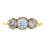 A THREE STONE OLD CUT DIAMOND RING, DIAMONDS APPROX 1CT, J COLOUR, SI1/SI2 CLARITY, SIZE O, 2.5G++