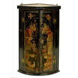 A JAPANNED AND BLACK PAINTED BOW FRONTED CORNER CUPBOARD, EARLY 20TH C, 92CM H X 60CM W