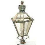 A VICTORIAN CAST IRON LAMPPOST AND GAS LANTERN, 368CM H EXCLUDING LANTERN