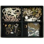MISCELLANEOUS COSTUME JEWELLERY, TO INCLUDE SIMULATED PEARLS, WRISTWATCHES, ETC