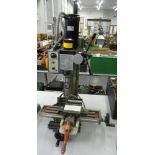 A BENCH TOP MINI VERTICAL MILLING / DRILLING MACHINE, 72CM H