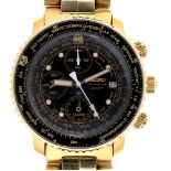 A SEIKO GOLD PLATED CHRONOGRAPH GENTLEMAN'S WRISTWATCH, GOLD PLATED BRACELET, 4 CM DIAMETER++LIGHT