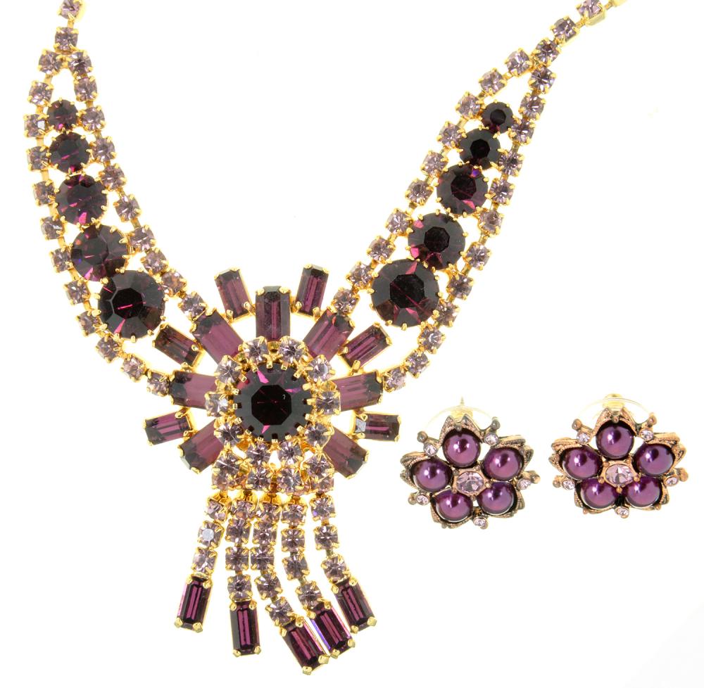 A PURPLE PASTE NECKLACE AND A PAIR OF SIMILAR EARRINGS++IN GOOD CONDITION