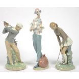 THREE LLADRO FIGURES OF GOLFERS AND A CLOWN, 35CM H AND SMALLER