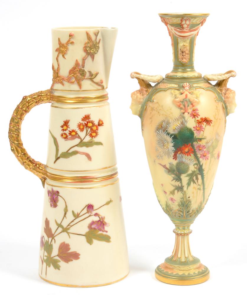 A ROYAL WORCESTER VASE WITH MASK HANDLES, PRINTED AND PAINTED WITH WILD FLOWERS, 26.5CM H AND A