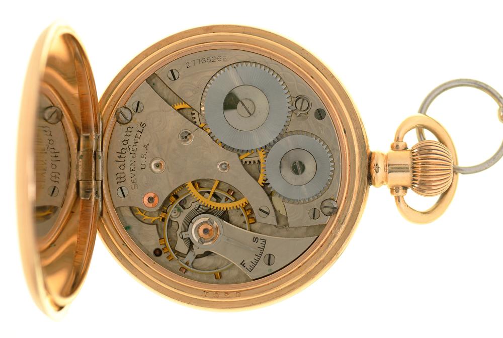 A GOLD PLATED WALTHAM WATCH, MOON 260281, INSCRIBED TO A.CARSON 1913-37 FROM H.A. BENNETT, ON - Bild 3 aus 3