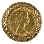 GOLD COIN. SOVEREIGN, 1957, IN 9CT GOLD RING, 17G, SIZE Q++LIGHT WEAR CONSISTENT WITH AGE