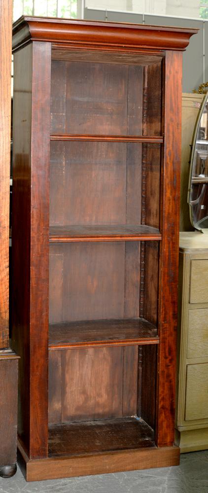 A MAHOGANY OPEN BOOKCASE WITH ADJUSTABLE SHELVES, 149CM H; 58 X 36CM