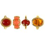 THREE CORAL RINGS IN GOLD MARKED 9K, AND AN AMBER RING IN GOLD MARKED 375, 13G, SIZES M - R++LIGHT