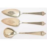 A PAIR OF NORWEGIAN SILVER CAKE SERVERS, 15 CM L AND A NORWEGIAN SILVER SPOON, 1OZ 12DWTS (3)++