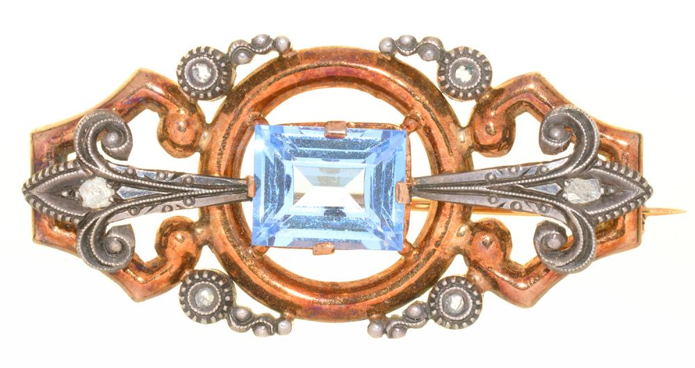 A SYNTHETIC SPINEL AND ROUGH DIAMOND BROOCH, IN GOLD AND SILVER, CONTINENTAL CONTROL MARKS, 4 X 2