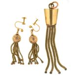 AN ART DECO 9CT GOLD TASSEL PENDANT AND A PAIR OF GOLD SCREWBACK TASSEL EARRINGS, MARKED 375, 16G++