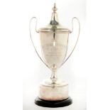 A GEORGE V SILVER TROPHY CUP AND STAND. 42 CM H INCLUDING STAND, INSCRIBED THE ARTHUR POYSER CUP