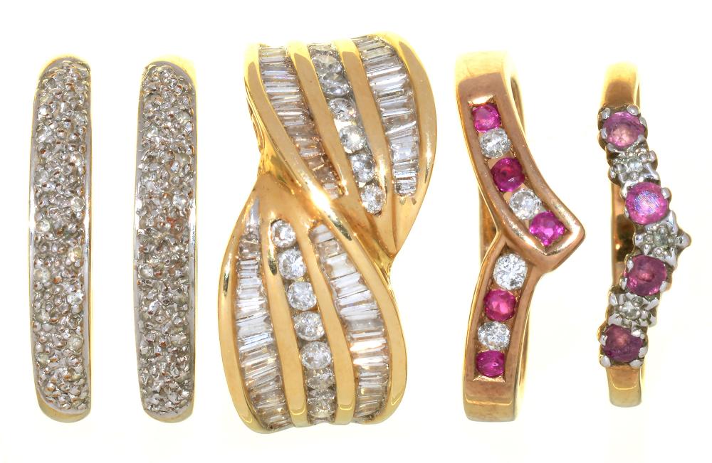 FIVE DIAMOND SET 9CT GOLD RINGS, COMPRISING A DIAMOND TWIST RING, TWO RUBY AND DIAMOND RINGS AND TWO