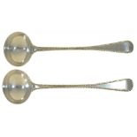 A PAIR OF WILLIAM IV SILVER SALT SPOONS, 10.5 CM L, LONDON 1834, 10 DWTS++GOOD CONDITION