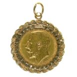 GOLD COIN. SOVEREIGN, 1911, IN GOLD PENDANT, 11G++WEAR CONSISTENT WITH AGE