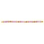 AN AMETHYST AND LAVENDER JADE BRACELET, IN GOLD MARKED 14K++ONE JADE BAR DETACHED FROM SETTING