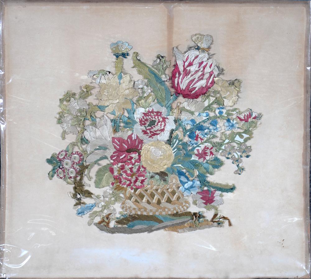 A VICTORIAN DRIED GRASSES PICTURE OF A BASKET OF FLOWERS, 41 X 45CM, MAPLE FRAME AND AN UNFRAMED, - Image 2 of 2
