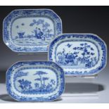 THREE CHINESE EXPORT PORCELAIN BLUE AND WHITE DISHES, QING DYNASTY, 18TH C   the largest painted