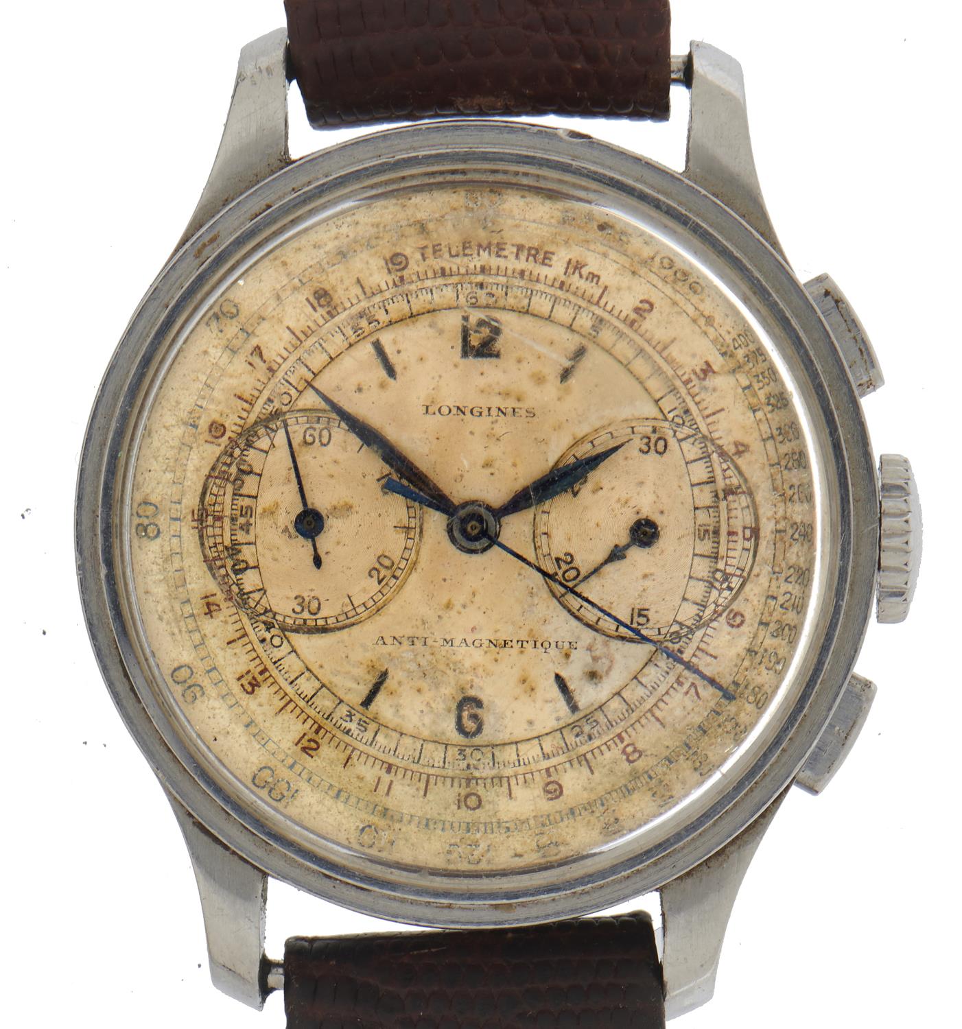 A LONGINES STAINLESS STEEL CHRONOGRAPH WRISTWATCH No 5802304,  3.5cm In apparently working order,