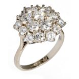 A DIAMOND CLUSTER RING with brilliant cut diamonds of approx 1.65ct (total) and F colour, VSII/