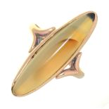 A MARQUISE SHAPED AGATE RING, IN GOLD MARKED 10K, 3G, SIZE P