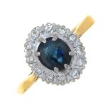 A SAPPHIRE AND DIAMOND RING IN 18CT GOLD, LONDON 1976, 3.5G