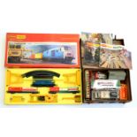 A HORNBY RAILWAYS OO GAUGE RS.6023 LINER SET, BOXED WITH INSTRUCTIONS AND MISCELLANEOUS OTHER TOYS