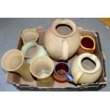 A QUANTITY OF ROYAL WORCESTER EVESHAM PATTERN TABLE WARE AND MISCELLANEOUS CERAMICS