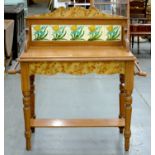 A GROUP OF PAINTED PINE BEDROOM FURNITURE, COMPRISING MIRROR BACKED DRESSING TABLE, WASHSTAND WITH