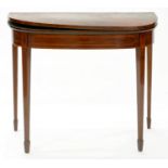 AN EDWARDIAN INLAID MAHOGANY CARD TABLE ON SQUARE TAPERING LEGS, 75CM H X 91CM W